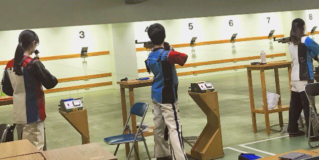 ライフル射撃競技中