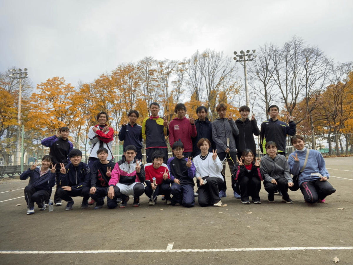 秋のサークル内での大会の写真です。