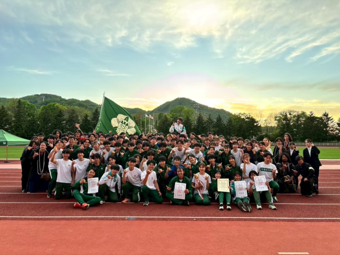 昨年の北海道インカレは、男子は2位、女子は2年連続の優勝という結果でした。今年度は男女共に総合優勝を目指しています！