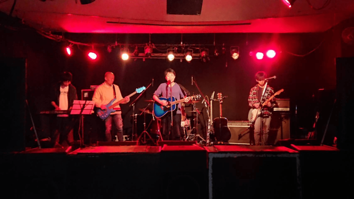 医軽音最大のイベント「医ロック」こと北大医学部ロックフェスの様子