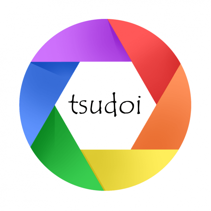 セクシュアルマイノリティを象徴するレインボーフラッグの6色を基にデザインされたロゴ。
